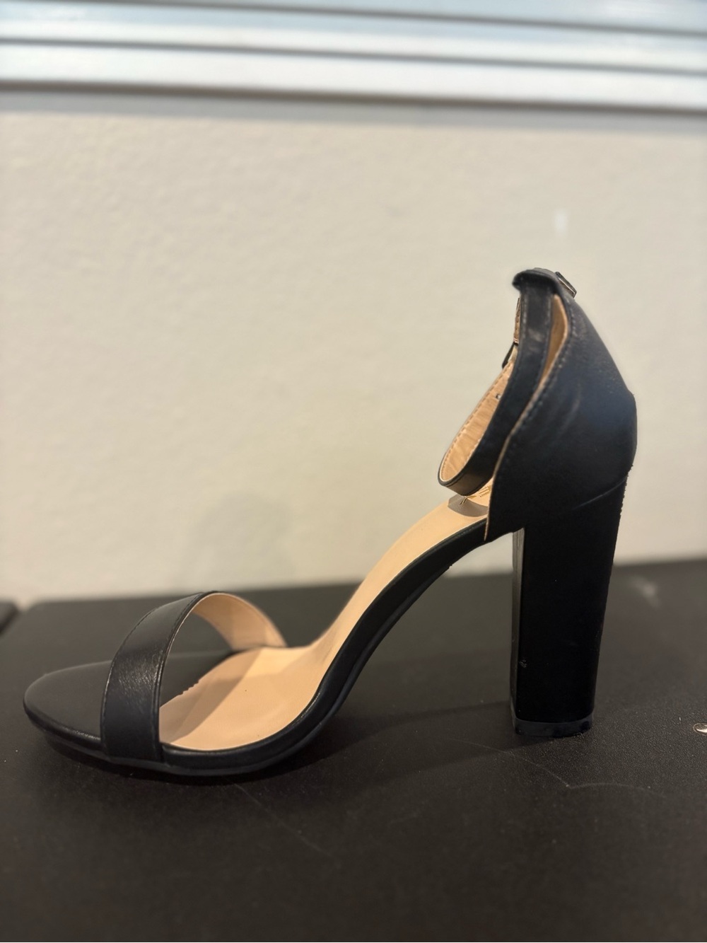ZriEy Black Strappy 4” Chunky Stiletto Heels Women's Size 8 Ankle Strap - Picture 3 of 9